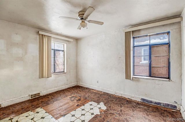 18679 Santa Barbara Drive, Detroit, MI 48221