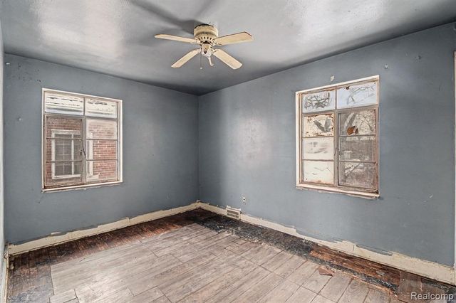 18679 Santa Barbara Drive, Detroit, MI 48221