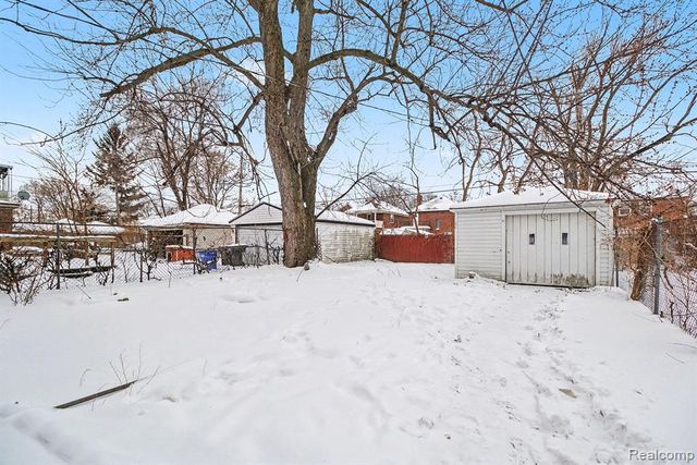 18679 Santa Barbara Drive, Detroit, MI 48221