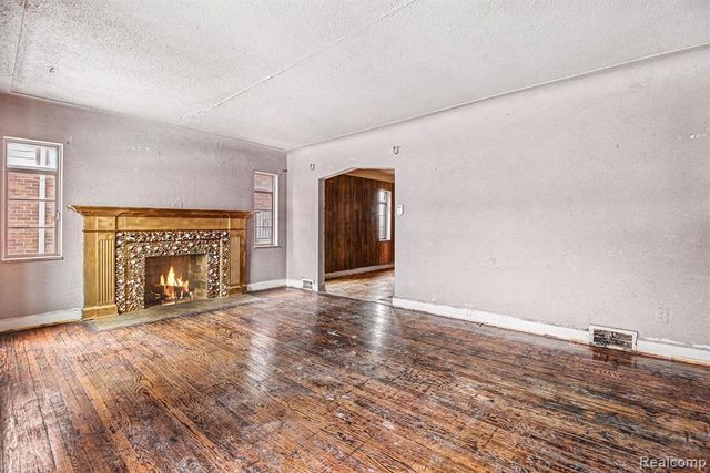 18679 Santa Barbara Drive, Detroit, MI 48221