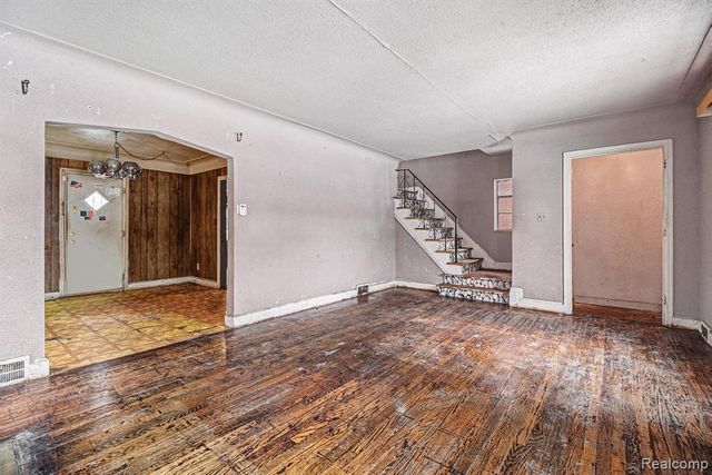 18679 Santa Barbara Drive, Detroit, MI 48221