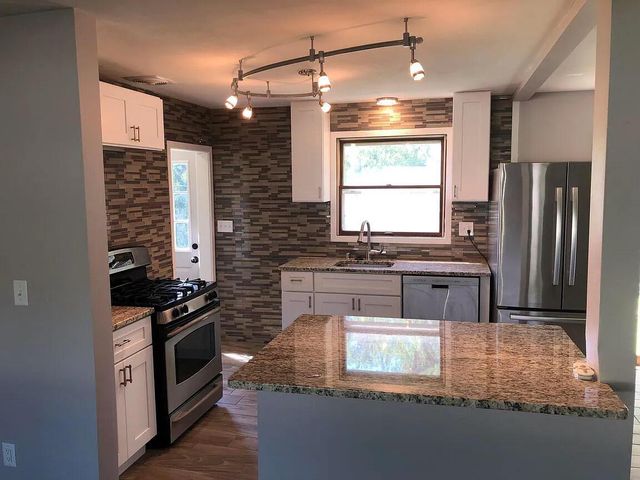 18375 W Beloit ROAD, New Berlin, WI 53146