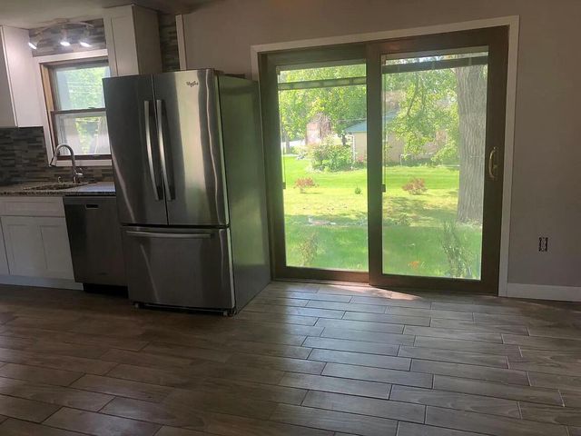 18375 W Beloit ROAD, New Berlin, WI 53146