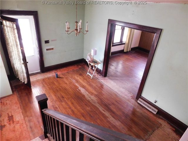 2418 Washington Avenue, St Albans, WV 25177