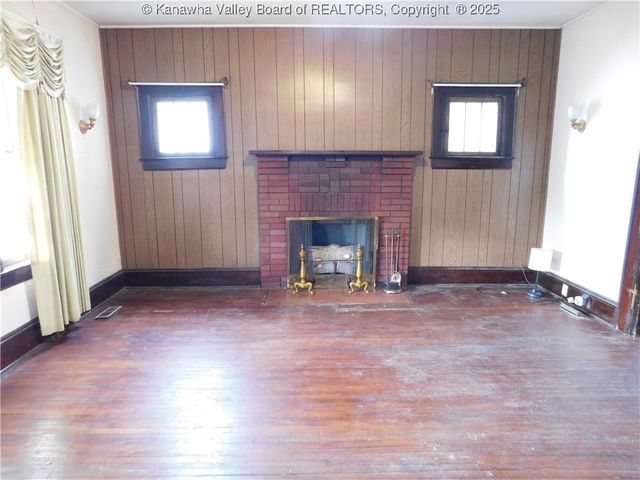 2418 Washington Avenue, St Albans, WV 25177