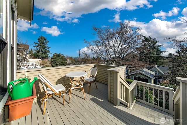 1126 17th Avenue E, Seattle, WA 98112