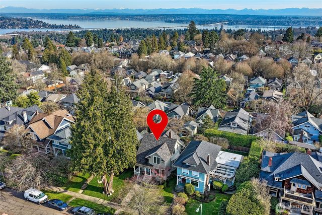 1126 17th Avenue E, Seattle, WA 98112