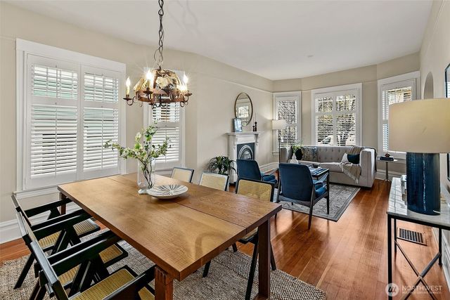 1126 17th Avenue E, Seattle, WA 98112