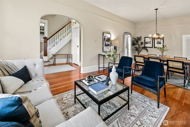 1126 17th Avenue E, Seattle, WA 98112