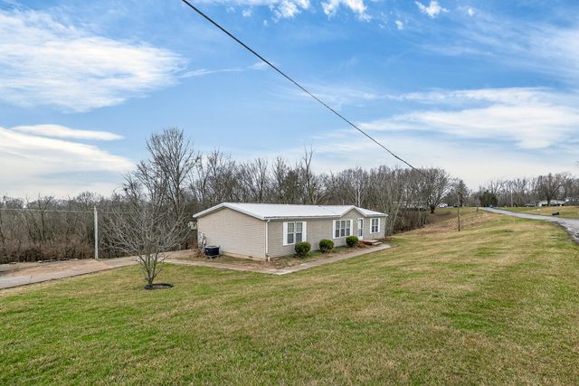 505 Reeves Road, Dry Ridge, KY 41035