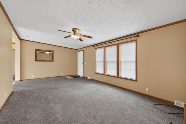 505 Reeves Road, Dry Ridge, KY 41035