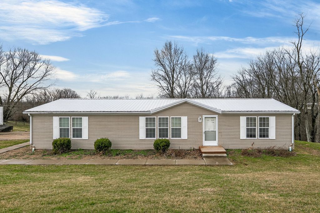 505 Reeves Road, Dry Ridge, KY 41035