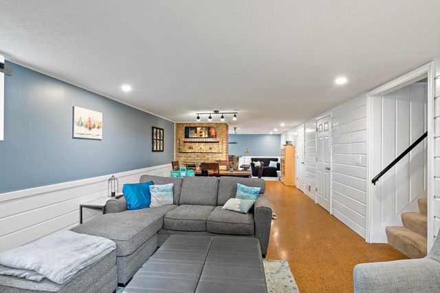 7144 Harriet Avenue, Richfield, MN 55423