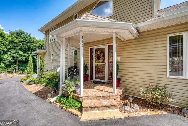 880 Locust Trail, Hiawassee, GA 30546