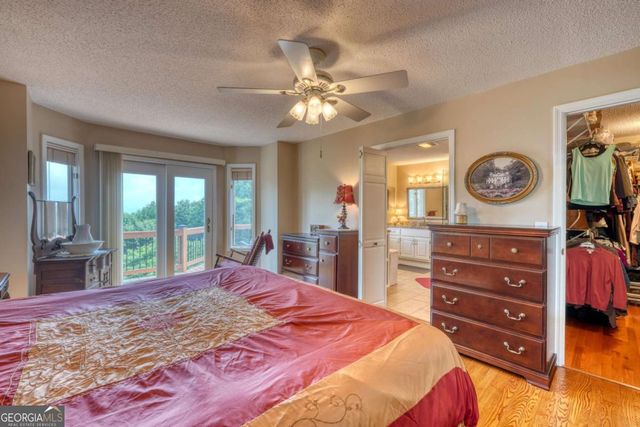 880 Locust Trail, Hiawassee, GA 30546
