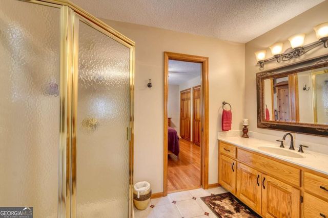 880 Locust Trail, Hiawassee, GA 30546