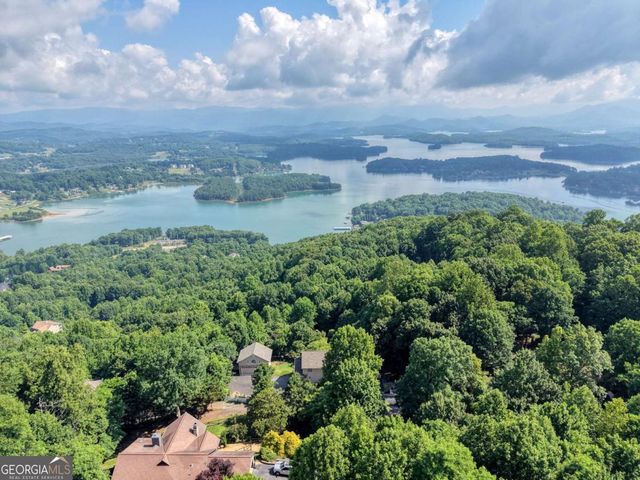 880 Locust Trail, Hiawassee, GA 30546