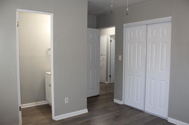 402 W Curtis Drive, Midwest City, OK 73110