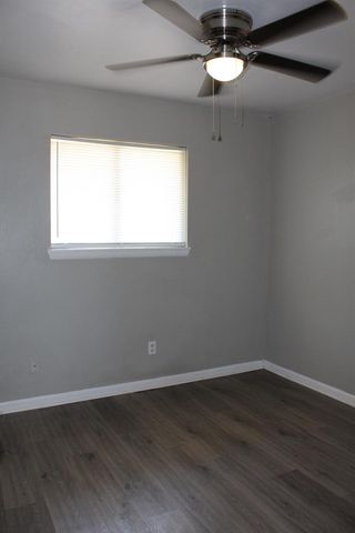 402 W Curtis Drive, Midwest City, OK 73110