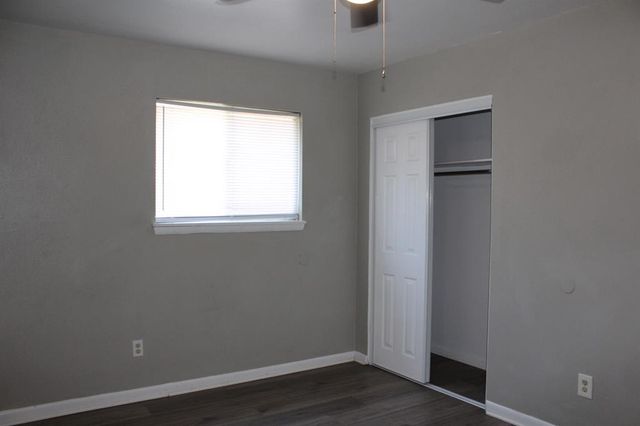402 W Curtis Drive, Midwest City, OK 73110