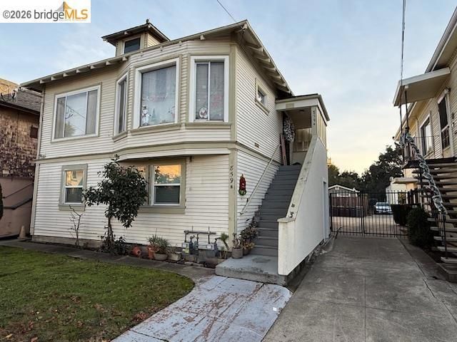 859 52nd Street, Oakland, CA 94608