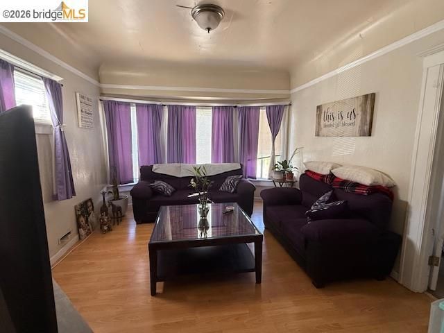 859 52nd Street, Oakland, CA 94608