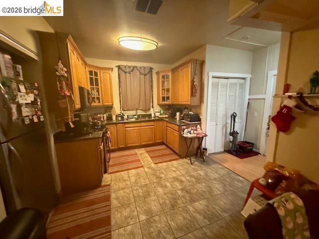 859 52nd Street, Oakland, CA 94608