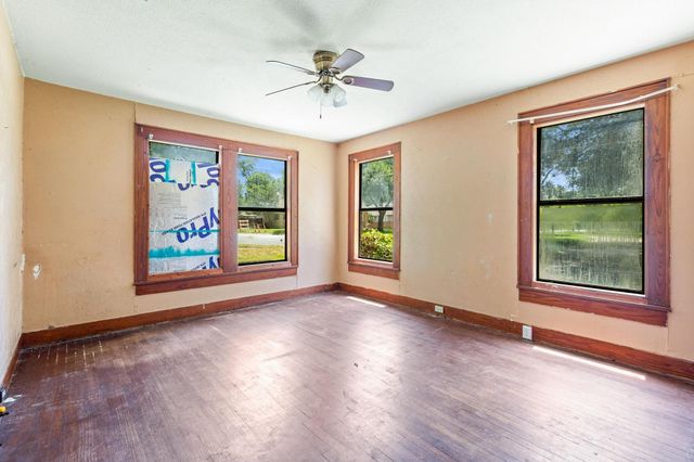 800 N Woods Street, Sherman, TX 75092