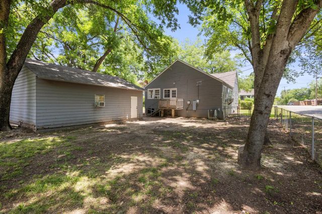 800 N Woods Street, Sherman, TX 75092