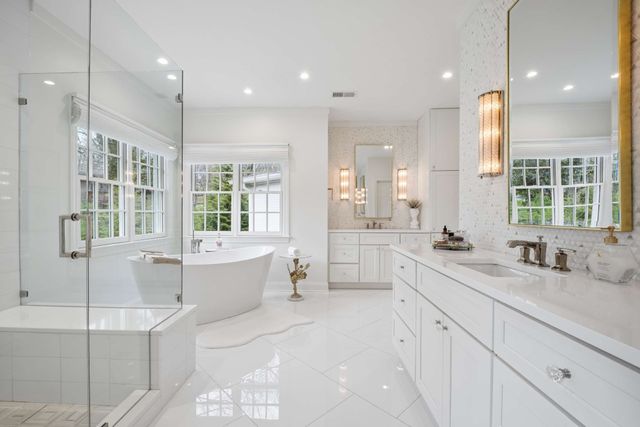 6010 Hickory Valley Rd, Nashville, TN 37205