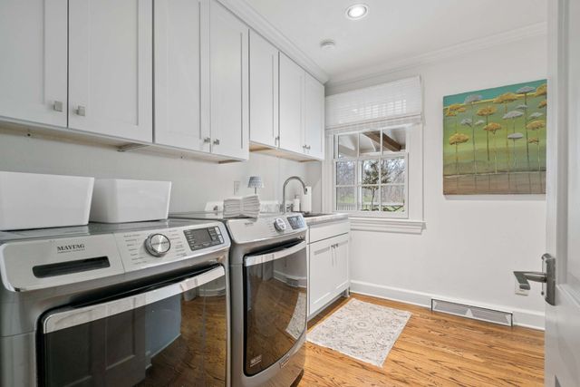 6010 Hickory Valley Rd, Nashville, TN 37205