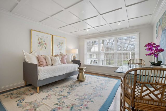 6010 Hickory Valley Rd, Nashville, TN 37205