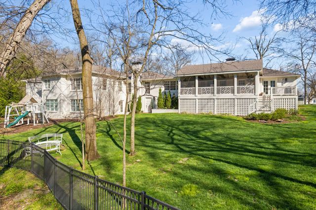 6010 Hickory Valley Rd, Nashville, TN 37205