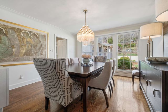 6010 Hickory Valley Rd, Nashville, TN 37205