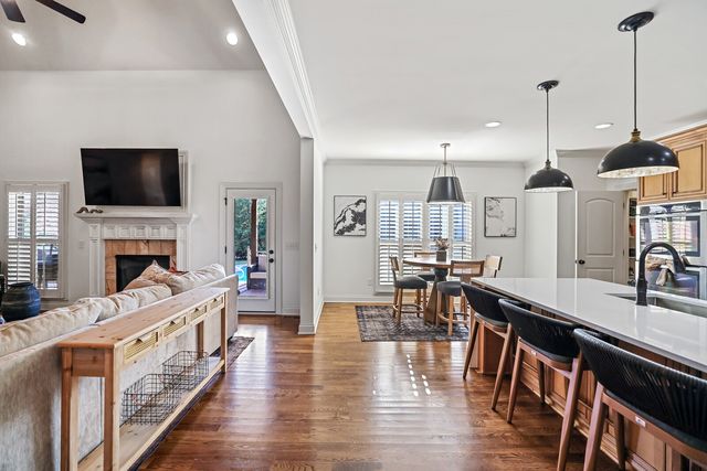 142 Waters Hill Cir, Lebanon, TN 37087