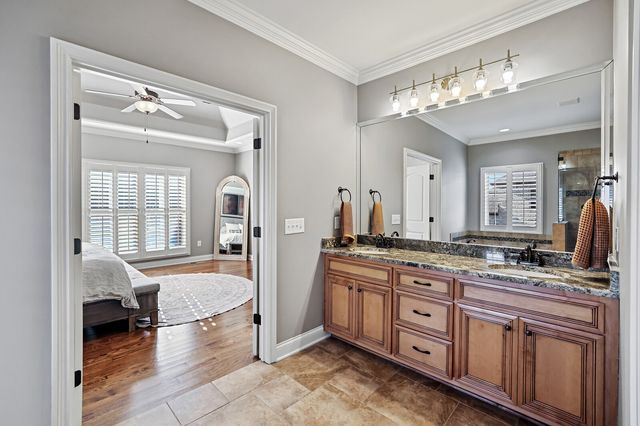 142 Waters Hill Cir, Lebanon, TN 37087