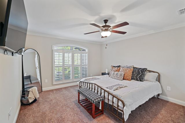 142 Waters Hill Cir, Lebanon, TN 37087