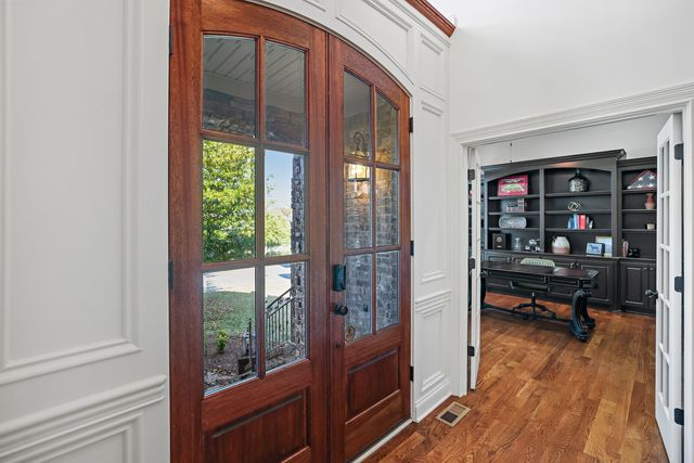 142 Waters Hill Cir, Lebanon, TN 37087