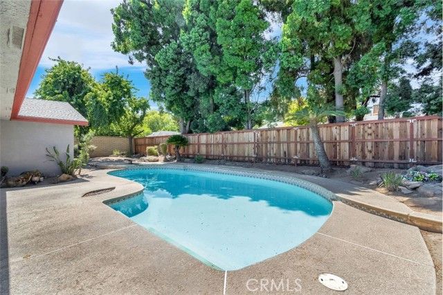 6597 N Haslam, Fresno, CA 93711