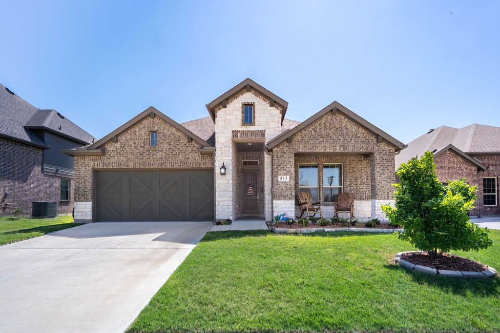 513 Lake Cove Drive, Little Elm, TX 75068