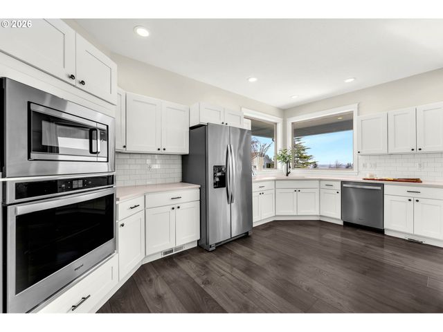 125 SHIP WATCH Cir, Kalama, WA 98625