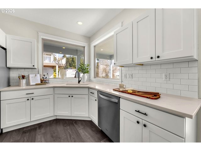 125 SHIP WATCH Cir, Kalama, WA 98625