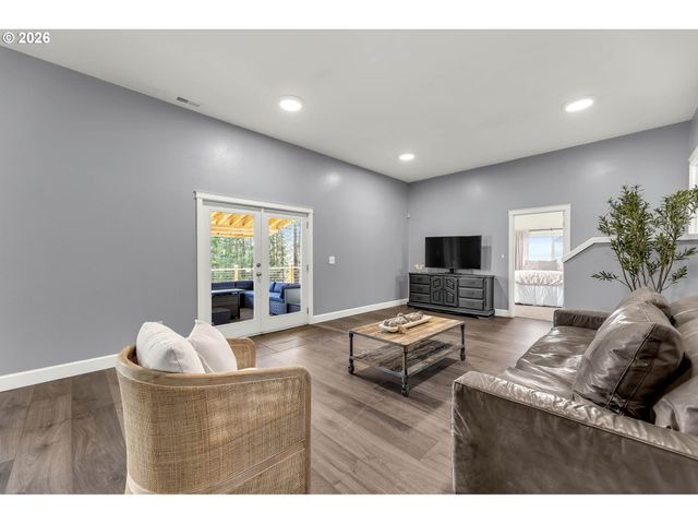 125 SHIP WATCH Cir, Kalama, WA 98625