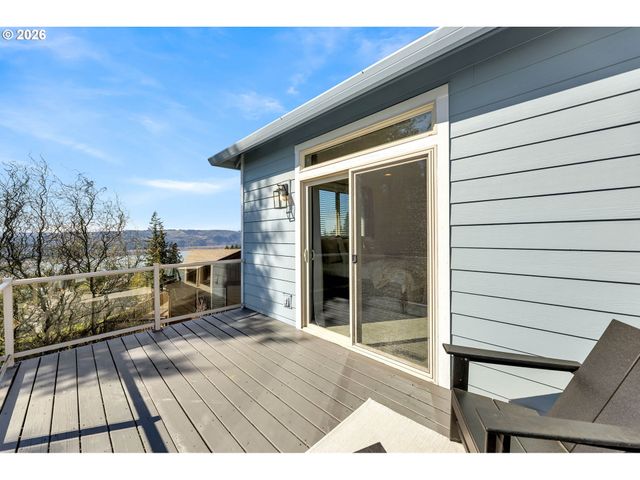 125 SHIP WATCH Cir, Kalama, WA 98625