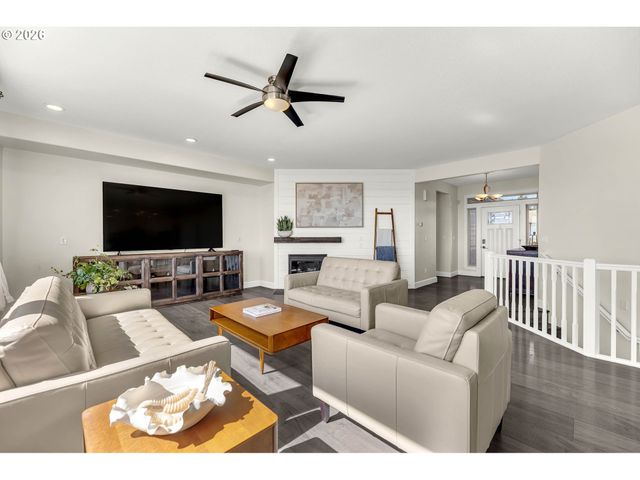 125 SHIP WATCH Cir, Kalama, WA 98625