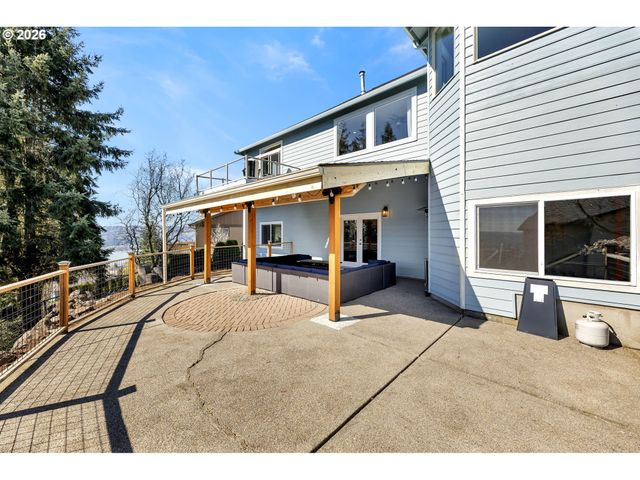 125 SHIP WATCH Cir, Kalama, WA 98625