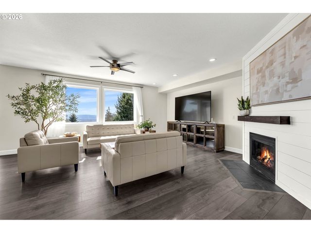 125 SHIP WATCH Cir, Kalama, WA 98625