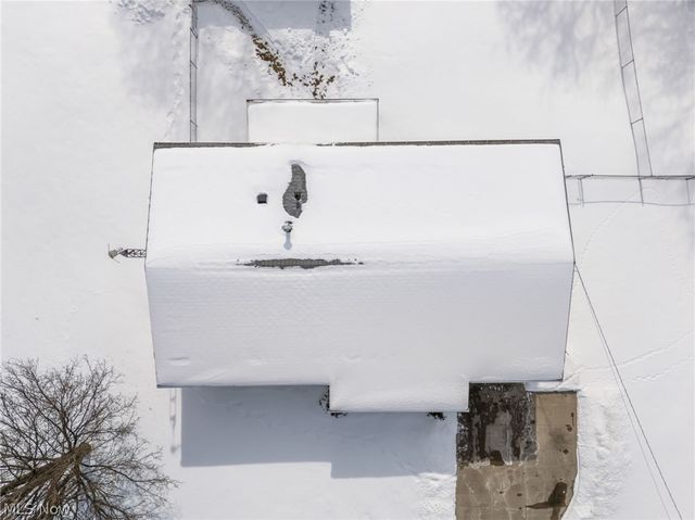 3388 Symphony Lane, New Franklin, OH 44216