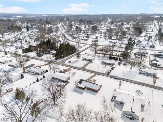 3388 Symphony Lane, New Franklin, OH 44216