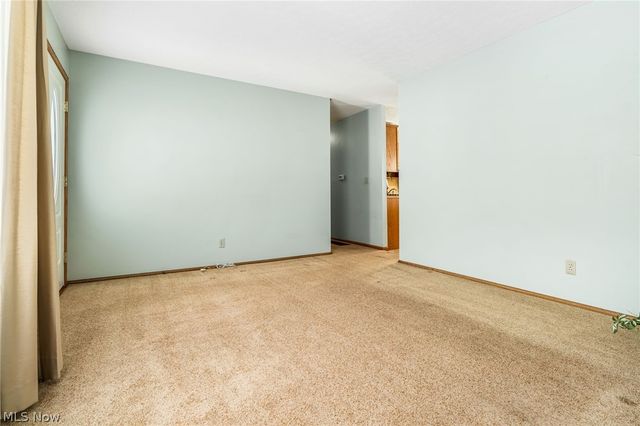 3388 Symphony Lane, New Franklin, OH 44216